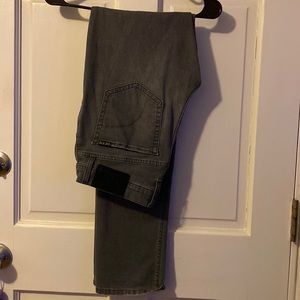 Joe’s gray jeans straight fit size 29